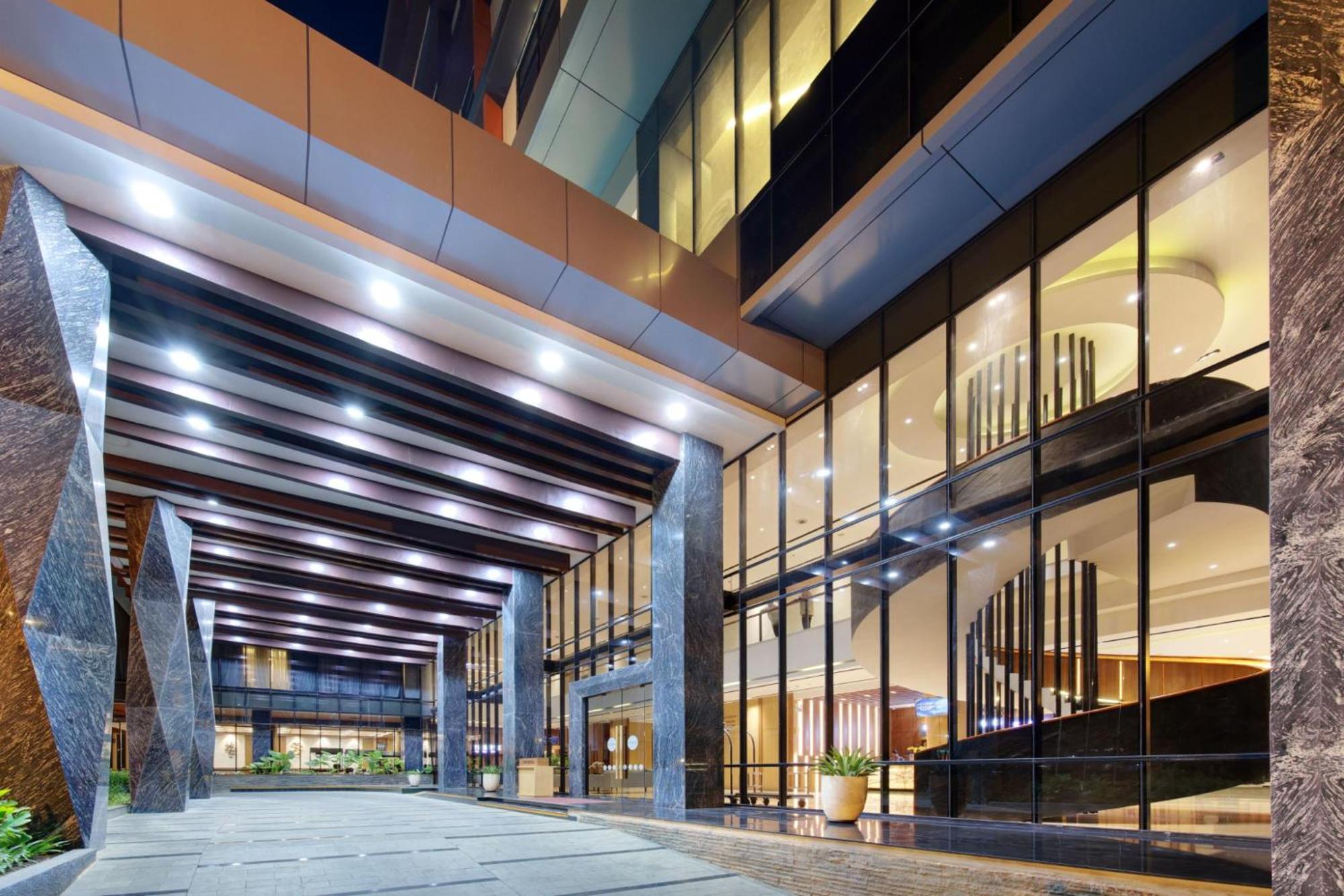 Harper Kupang By Aston Hotel Exterior photo